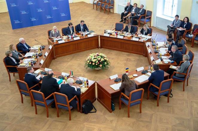 Ministri životného prostredia v Bratislave rokovali o obnoviteľnej energií