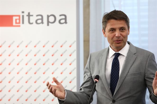 Nesrovnal na Jarnej ITAPA: Chceme dostať ľudí z áut na koľajnice