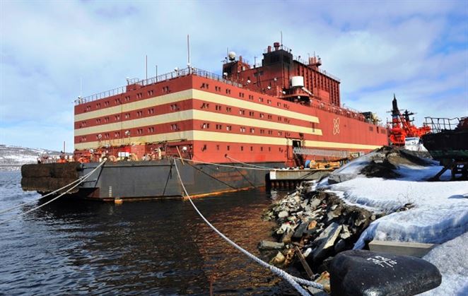 Akademik Lomonosov