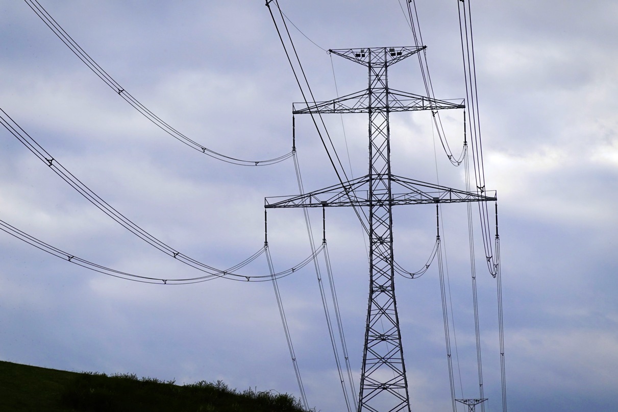 Ceny energií: Trh nie je príčinou drahej elektriny, zhodujú sa odborníci