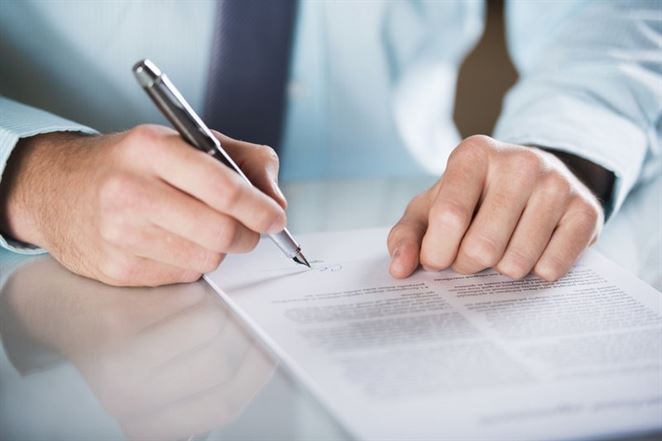 Český regulátor umožňuje pokutovaným subjektom rozložiť pokuty na splátky