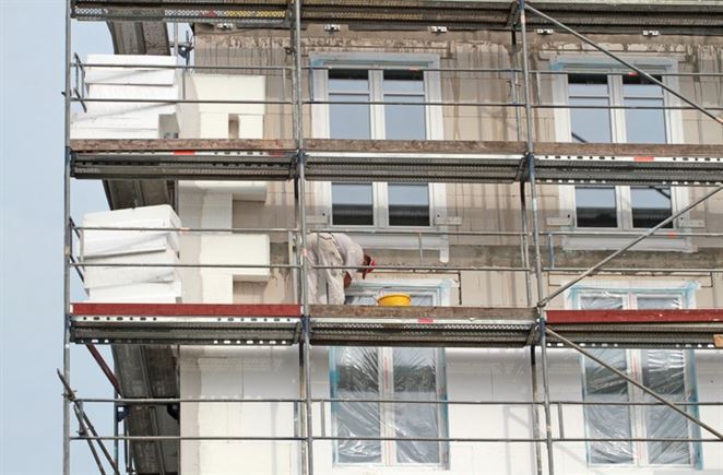 Štátna správa a samosprávy dostanú 120 miliónov na zníženie energetickej náročnosti budov 