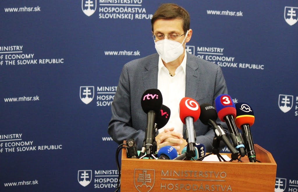 ÚRSO ukončil kontrakt s firmou, v ktorej pracovala Sulíkova dcéra 