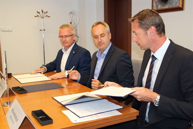 Prešovský kraj a VSD podpísali memorandum, spolupracovať chcú aj v elektromobilite