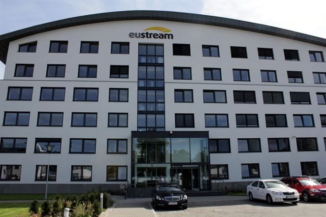 Skokanom roka v platení dani z príjmu je Eustream