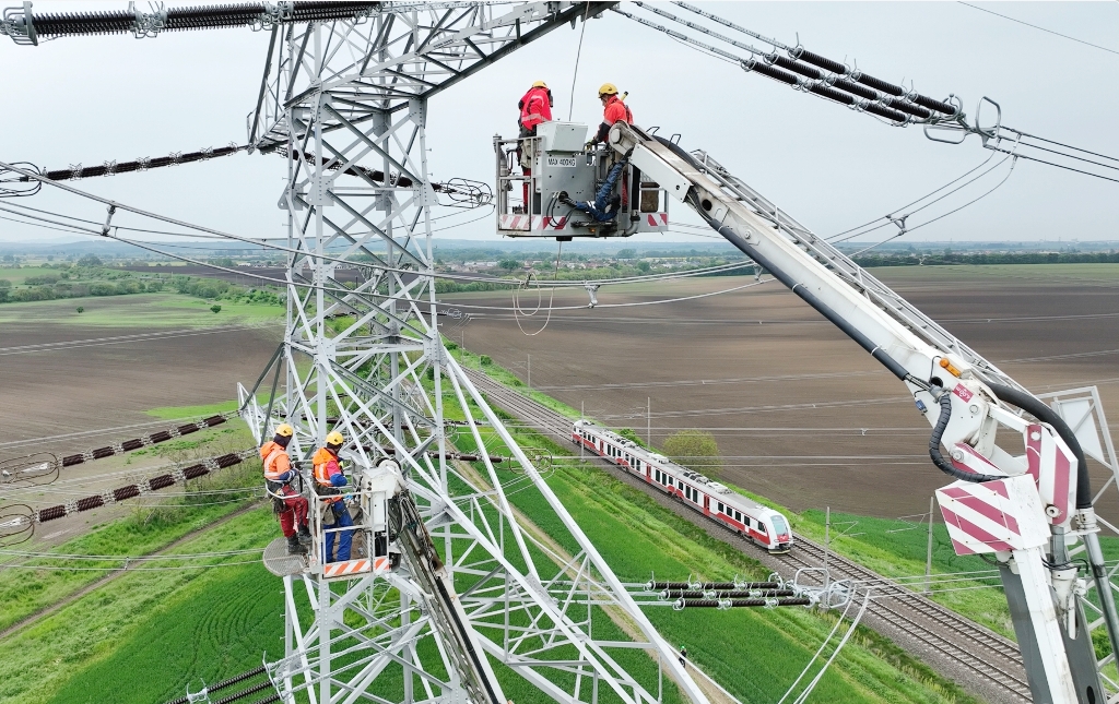 Modernizujú kľúčové vedenie z jadrovej elektrárne. SEPS chce eliminovať poruchovosť