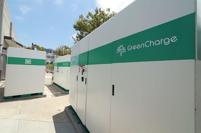 5 kľúčov k úspechu pri vertikálnom integrovaní skladovania elektriny