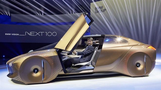 BMW sa hlási do súboja s lídrami na trhu s elektromobilmi