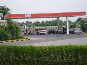 SPP otvoril novú CNG plničku v Komárne