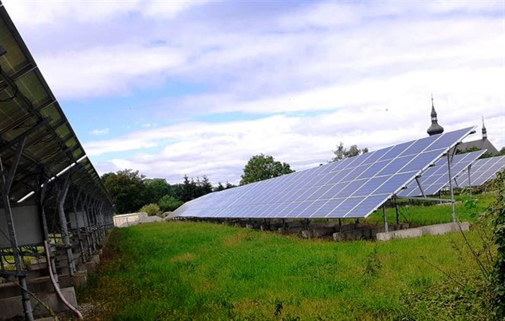Fotovoltické elektrárne vlani vyrobili 590 GWh energie na doplatok, zinkasovali 211 miliónov eur