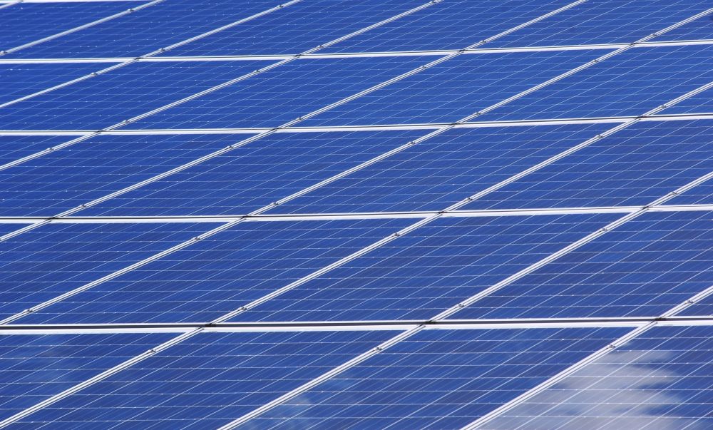 Kórejskí vedci predstavujú prvý priehľadný solárny článok