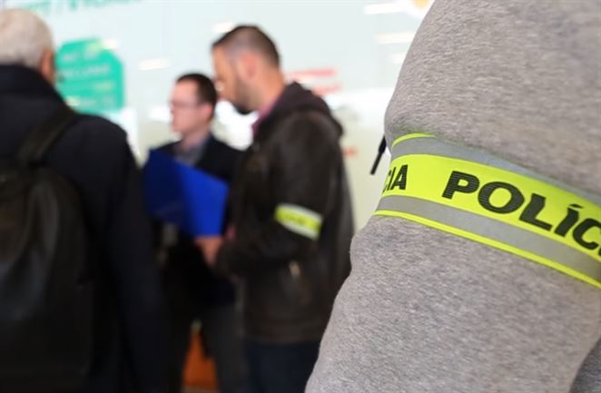 NAKA zadržala exšéfa Slovenských elektrární pre miliónové podvody. Prípad sa týka Mochoviec