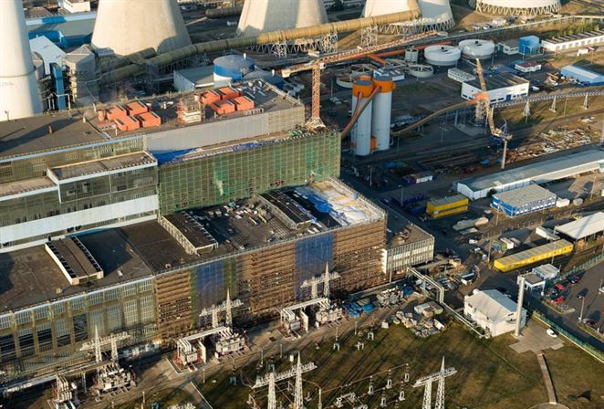 Elektrinu uskladnia pri tepelnej elektrárni. V Čechách spúšťajú pilotný batériový projekt